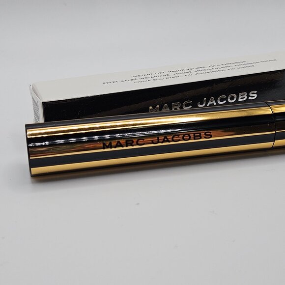 MARC JACOBS At Lash'd Lifting Mascara - Blacquer - Picture 2 of 4